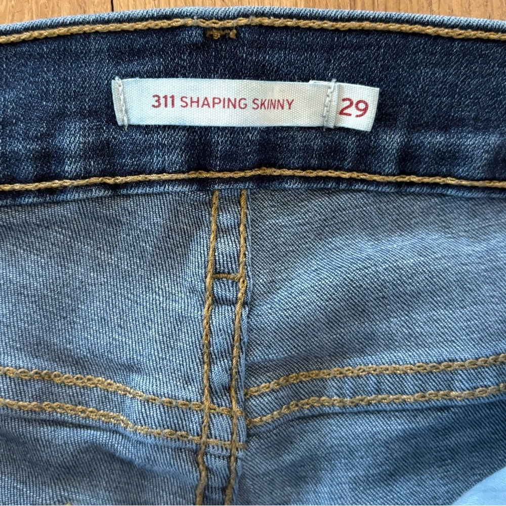 Levi’s 311 shaping skinny jeans - Picture 2 of 7